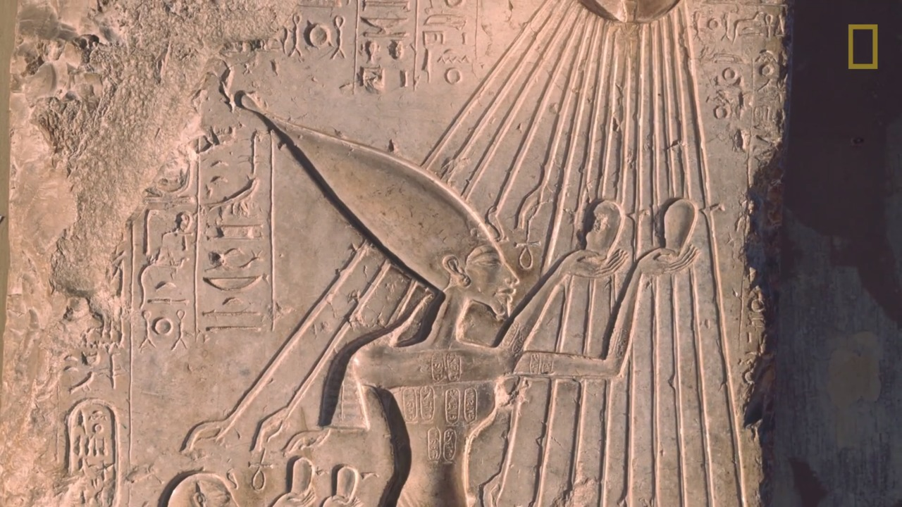 Who built the Pyramids: Aliens, Ancient Civilizations, Egyptians